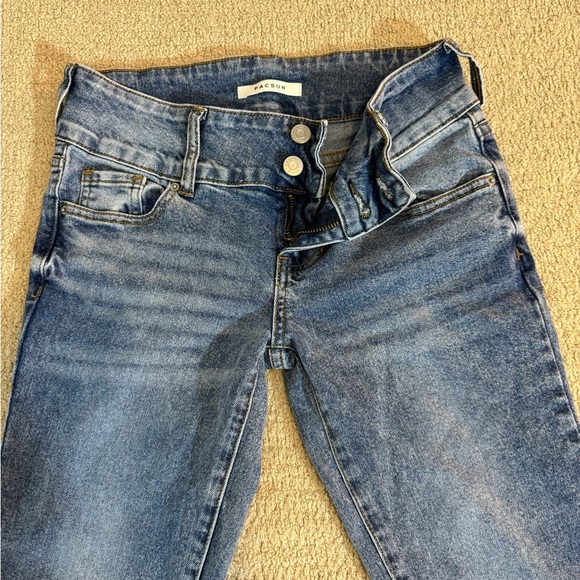 Jeans - Picture 7 of 15